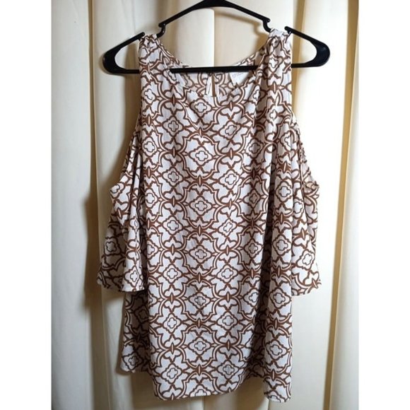 Chico's Tops - Chico's Size 3 (Large) Geometric Cold Shoulder Short‎ Sleeve Blouse